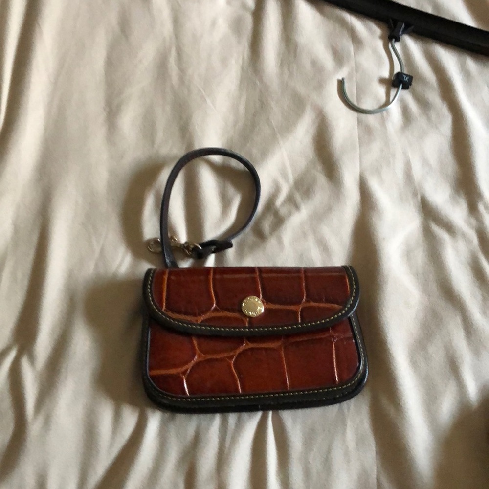 Dooney & Bourke change purse